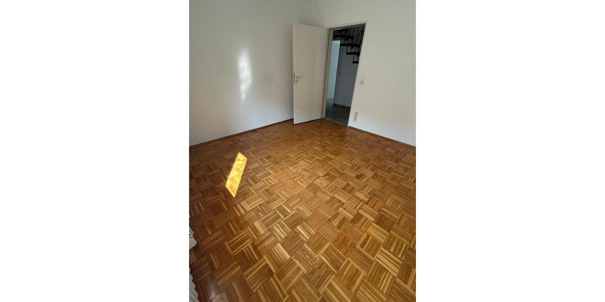 Etagenwohnung Halsenbach - 6 Zimmer, 165 m&sup2;, 990&euro; | Angebot:25755116