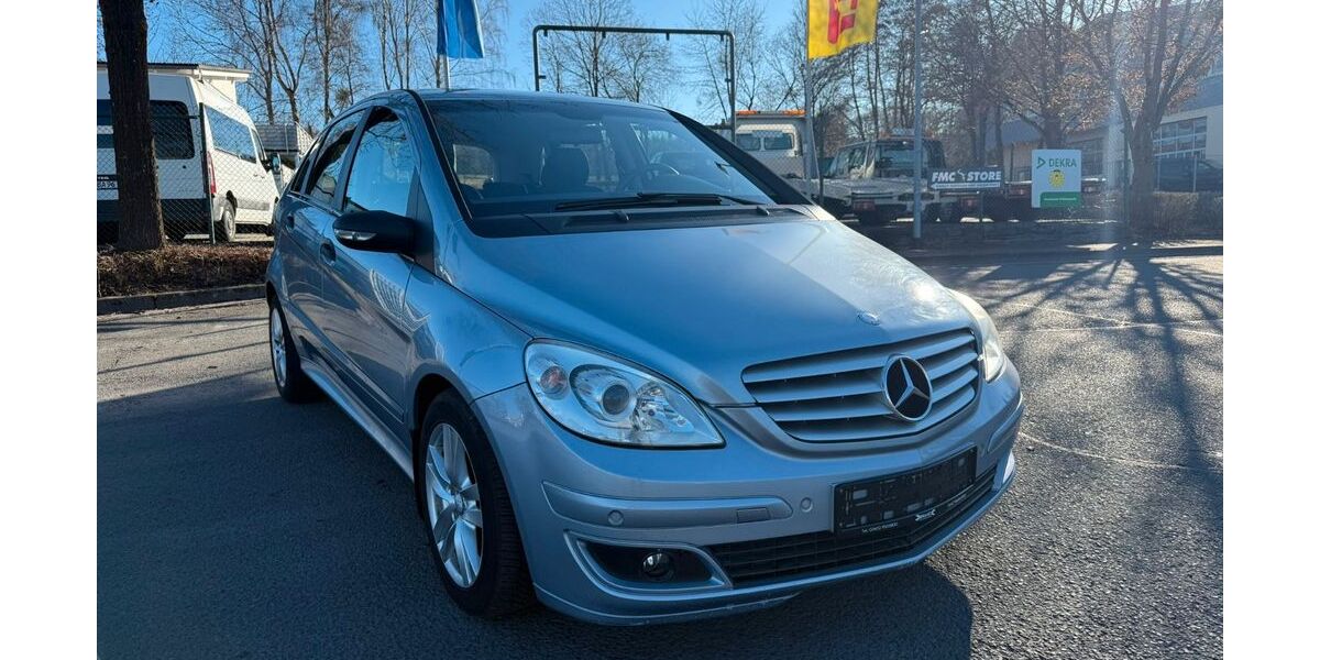 Mercedes-Benz B 200 221.007 km 2.990 &euro; Niederelbert 56412