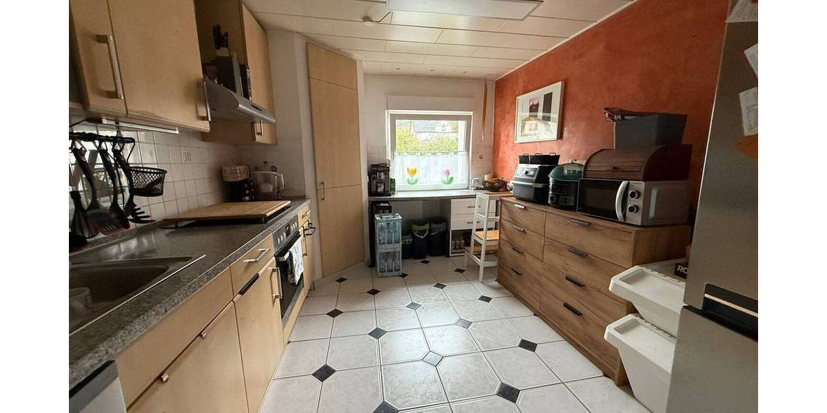 Mehrfamilienhaus, Wohnhaus Unkel - 6 Zimmer, 210 m&sup2;, 475.000&euro; | Angebot:25815429