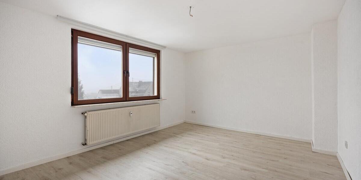 Zweifamilienhaus mit 3x Garagen nur 2 Min zur A3 - Zweifamilienhaus Mogendorf | Angebot:25081818