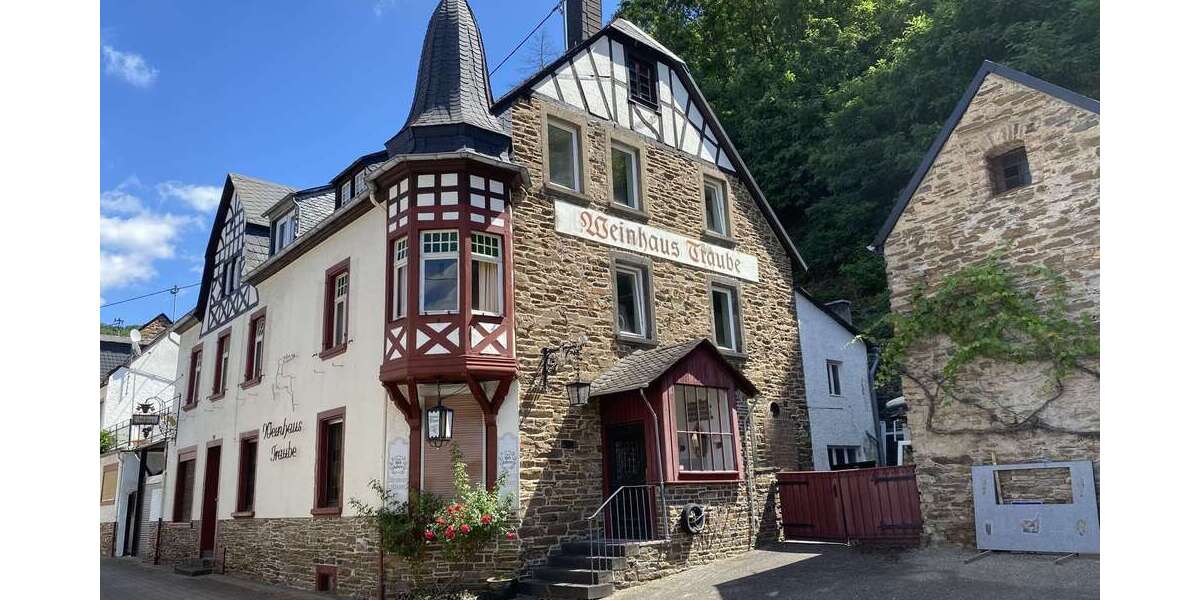 Einfamilienhaus Brodenbach - 15 Zimmer, 422 m&sup2;, 249.000&euro; | Angebot:25154638