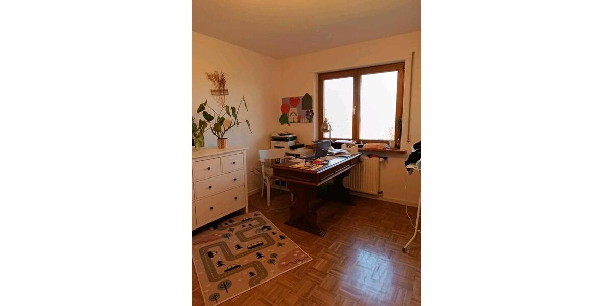 Einfamilienhaus Windhagen - 7 Zimmer, 180 m&sup2;, 1.600&euro; | Angebot:26523015