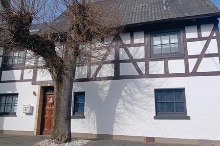 Haus Neustadt (Wied) Hombach - 6 Zimmer, 180 m&sup2;, 1.500&euro; | Angebot:25408926