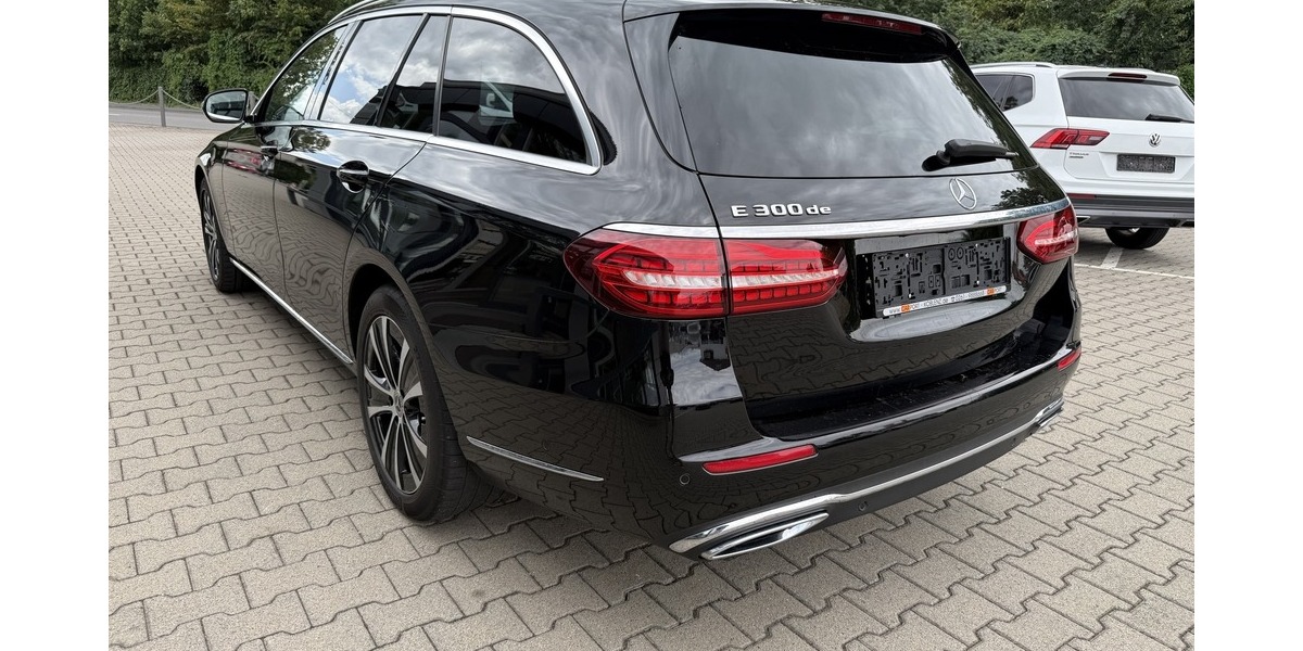 Mercedes-Benz E 300 de Avantgarde Widescreen 360grad Avantgar 140.000 km 19.990 &euro; Koblenz 56070