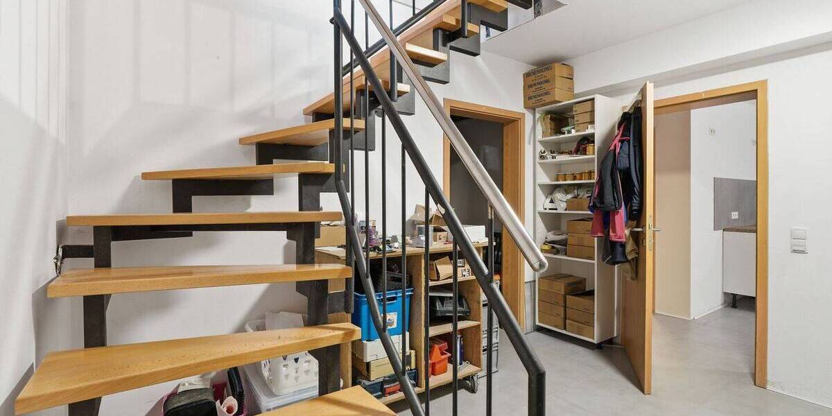 Einfamilienhaus Gönnersdorf - 7 Zimmer, 220 m&sup2;, 525.000&euro; | Angebot:26043633