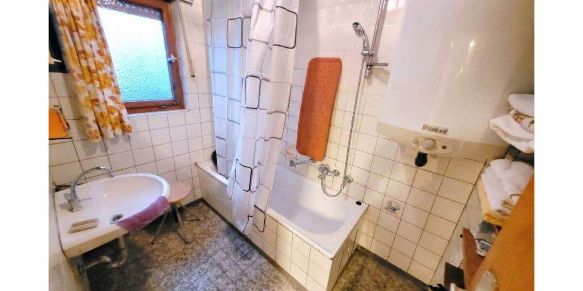 Einfamilienhaus Urbach - 5 Zimmer, 113 m&sup2;, 95.000&euro; | Angebot:25685048