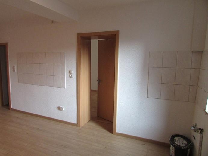 Erdgeschoßwohnung Urmitz - 3 Zimmer, 74 m&sup2;, 600&euro; | Angebot:25351389