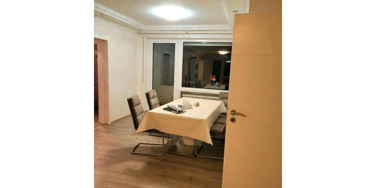 Etagenwohnung Koblenz Karthause - 4 Zimmer, 105 m&sup2;, 1.600&euro; | Angebot:25904119