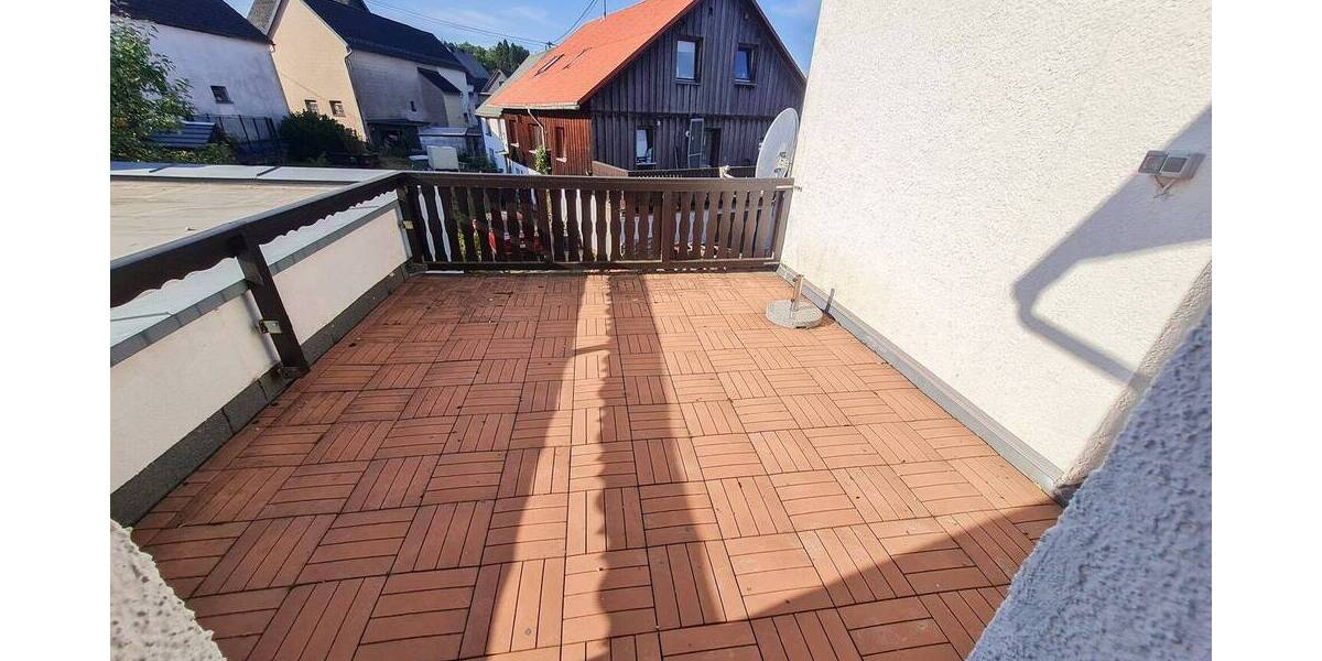 Einfamilienhaus Rüscheid - 8 Zimmer, 200 m&sup2;, 295.000&euro; | Angebot:25691878