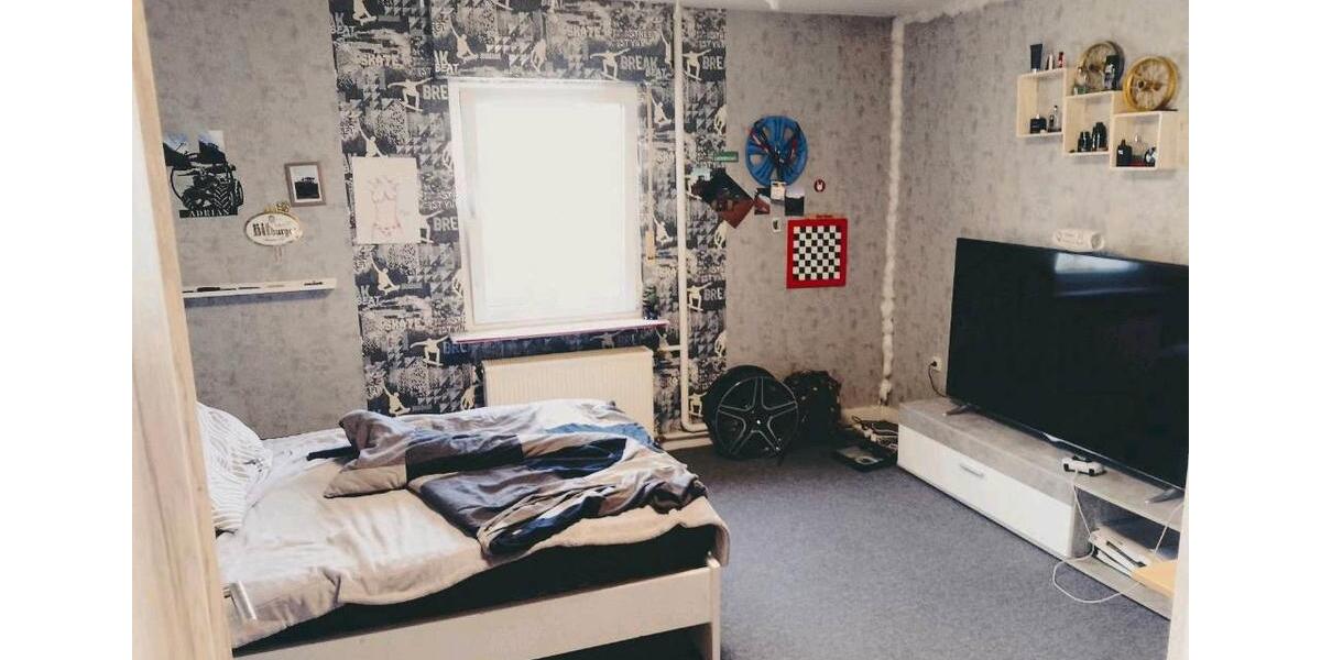 Einfamilienhaus Oberdreis - 7 Zimmer, 200 m&sup2;, 239.000&euro; | Angebot:25614199