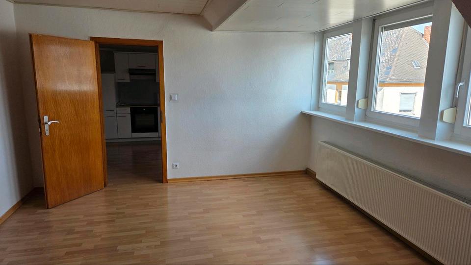 Dachgeschoßwohnung Bendorf - 3 Zimmer, 75 m&sup2;, 650&euro; | Angebot:25755122