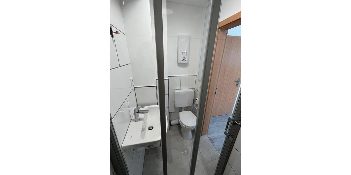 Dachgeschoßwohnung Koblenz Arenberg-Immendorf - 2 Zimmer, 23 m&sup2;, 295&euro; | Angebot:26683126