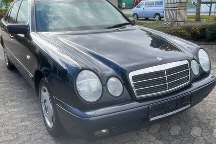 Mercedes-Benz E 220 157.000 km 6.900 &euro; Neuwied 56566