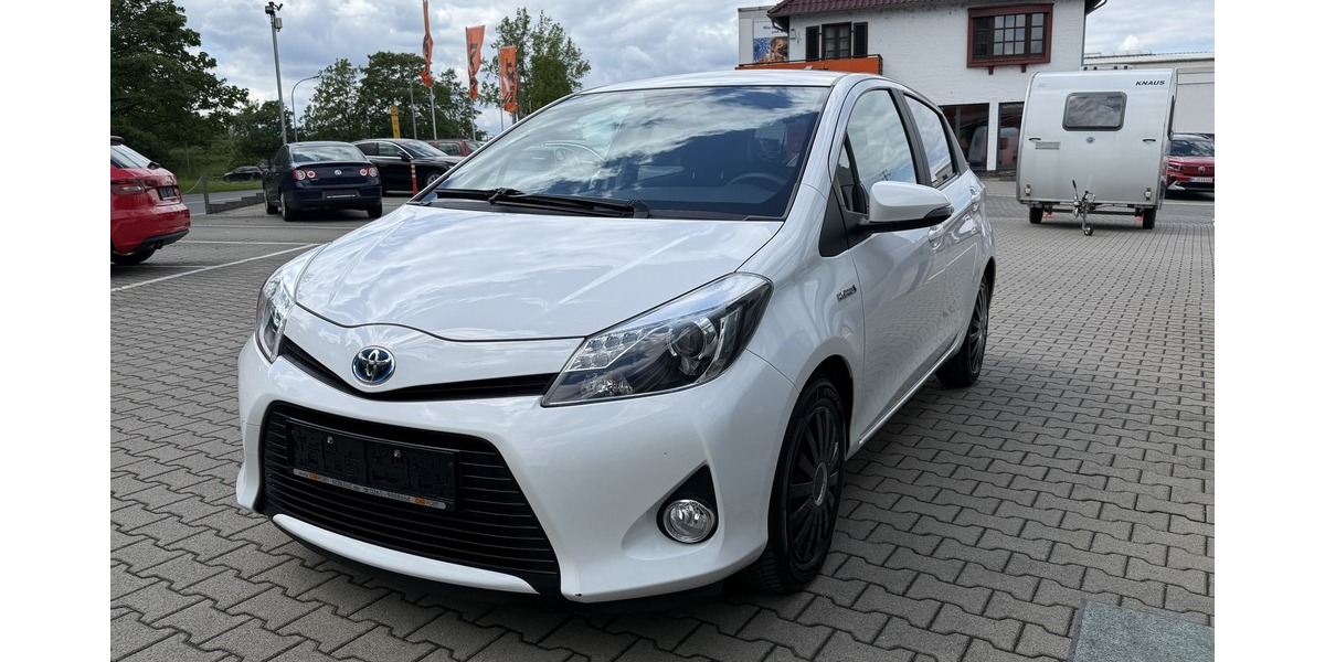Toyota Yaris Comfort Hybrid 71.500 km 10.990 &euro; Koblenz 56070