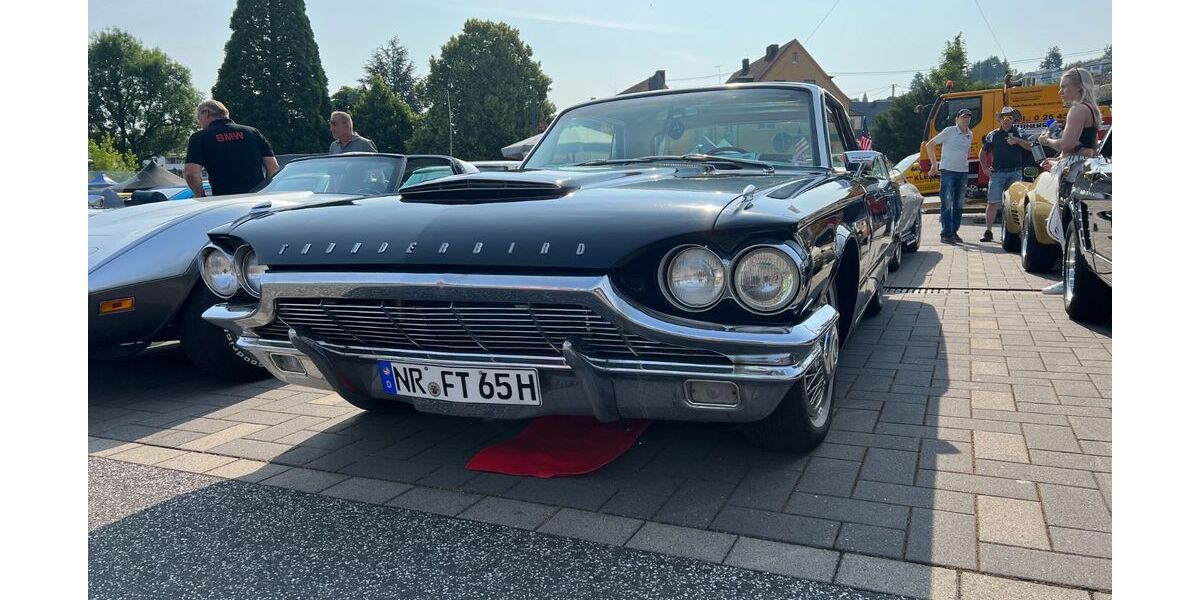 Ford Thunderbird 99.999 km 16.500 &euro; Waldbreitbach 56588