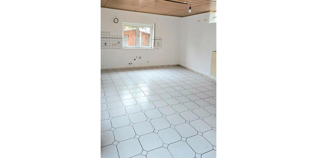 Etagenwohnung Mülheim-Kärlich Kärlich - 4 Zimmer, 136 m&sup2;, 1.395&euro; | Angebot:25572227