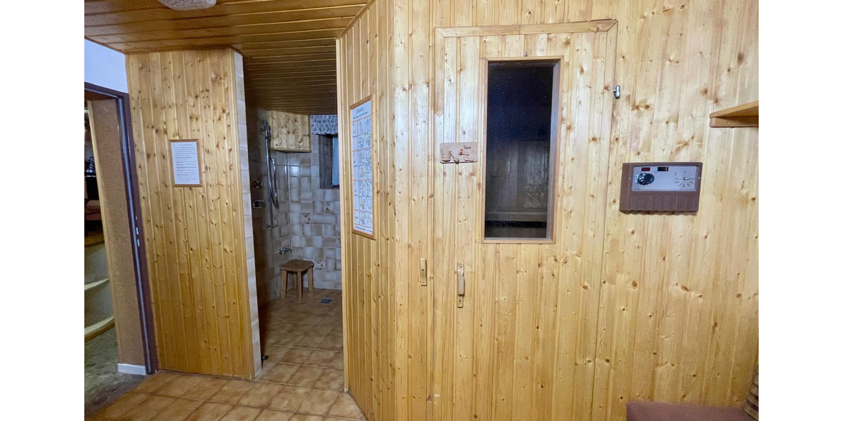 Einfamilienhaus Steimel - 8 Zimmer, 190 m&sup2;, 365.000&euro; | Angebot:25053353