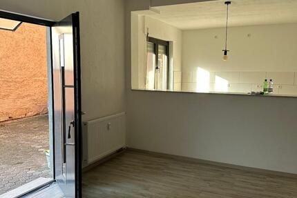 Wohnung Urmitz - 3 Zimmer, 90 m&sup2;, 700&euro; | Angebot:26050590