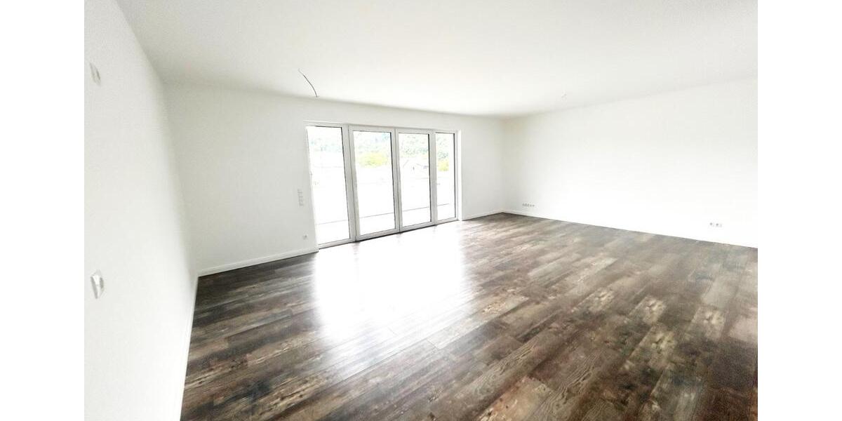 Etagenwohnung Breitscheid - 2 Zimmer, 70 m&sup2;, 775&euro; | Angebot:23405486