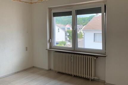 Wohnung Bendorf - 3 Zimmer, 80 m&sup2;, 800&euro; | Angebot:25870796