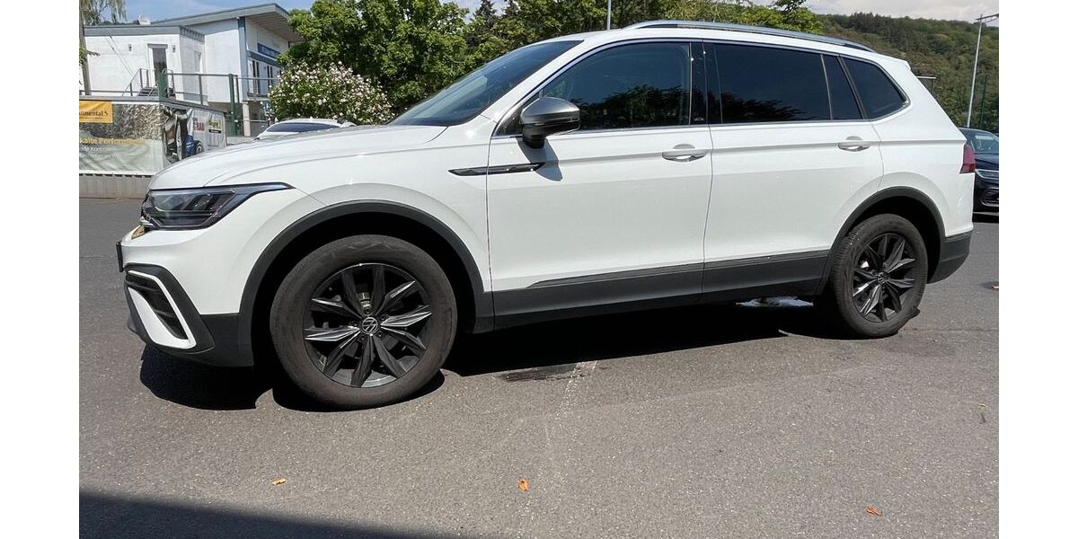 VW Tiguan Allspace 105.000 km 25.490 &euro; Unkel 53572