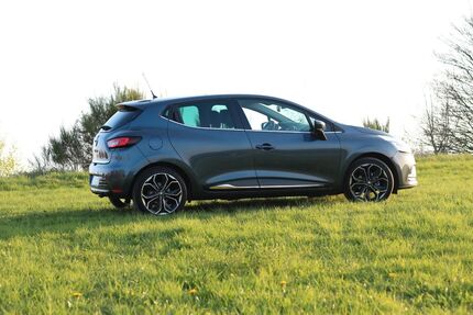 Renault Clio 93.000 km 10.100 &euro; Burgbrohl 56659