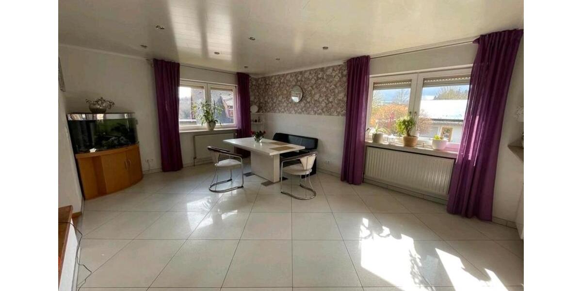 Erdgeschoßwohnung Rengsdorf - 4 Zimmer, 180 m&sup2;, 425.000&euro; | Angebot:25979689