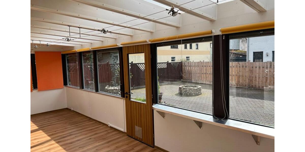 Erdgeschoßwohnung Urmitz - 2 Zimmer, 86 m&sup2;, 1.200&euro; | Angebot:25842192