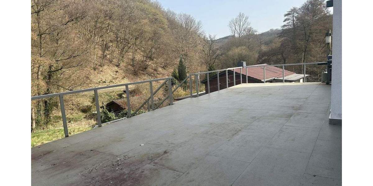 Einfamilienhaus Dattenberg Brochenbach - 7 Zimmer, 225 m&sup2;, 1.900&euro; | Angebot:25835493