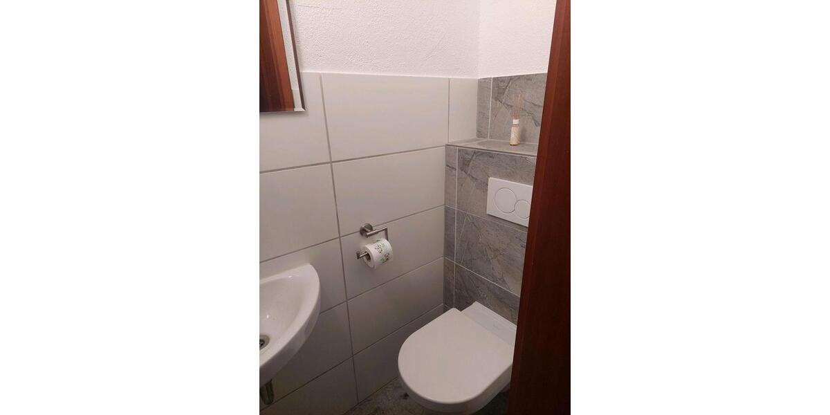 Etagenwohnung Mülheim-Kärlich Kärlich - 5 Zimmer, 140 m&sup2;, 1.400&euro; | Angebot:25720867