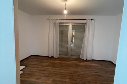 Wohnung Raubach - 3 Zimmer, 94 m&sup2;, 650&euro; | Angebot:25636639