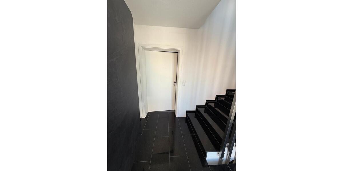 Etagenwohnung Urmitz - 3 Zimmer, 65 m&sup2;, 230.000&euro; | Angebot:26671359