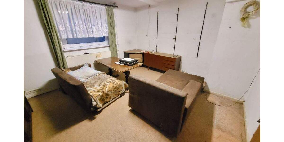 Einfamilienhaus Urbach - 5 Zimmer, 113 m&sup2;, 95.000&euro; | Angebot:25685048