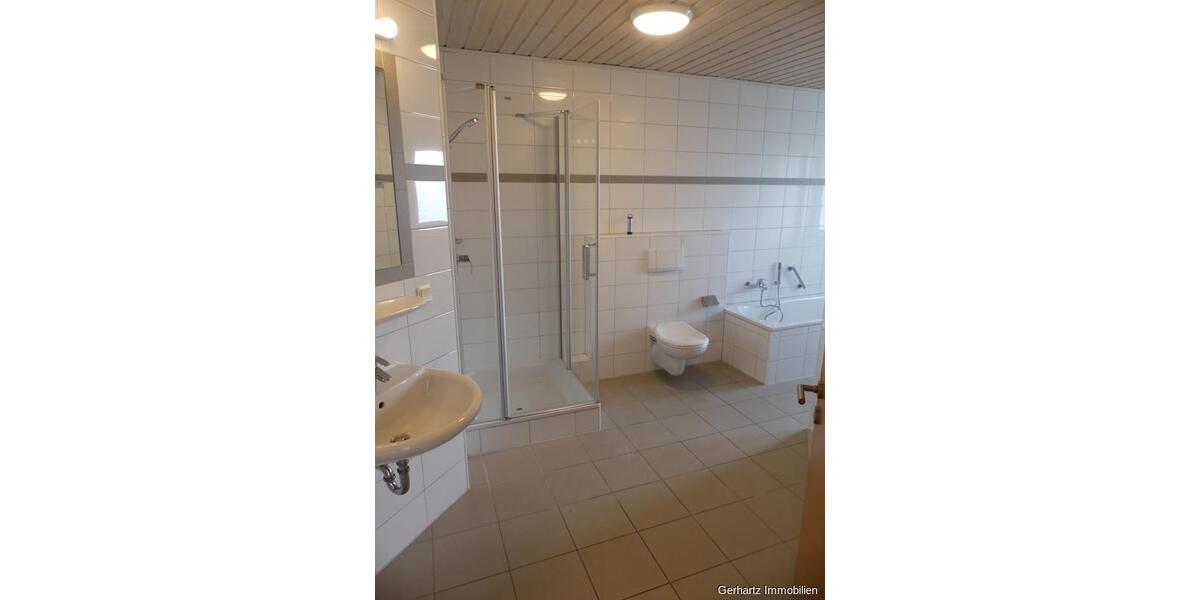 Etagenwohnung Urbar - 3 Zimmer, 86 m&sup2;, 740&euro; | Angebot:24938026