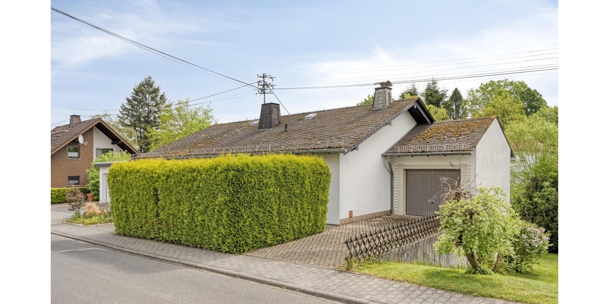 Großes Einfamilienhaus in ruhiger Lage am Aubach - Einfamilienhaus Staudt | Angebot:26586160