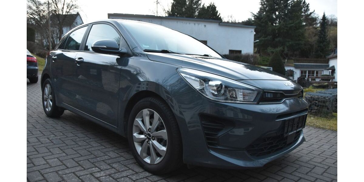 Kia Rio 97.000 km 10.999 &euro; Trimbs 56753