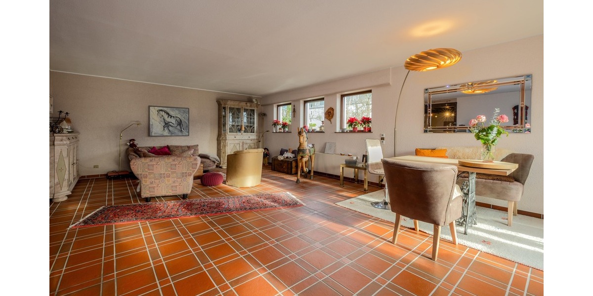 ! Außergewöhnliches Haus mit traumhaftem Garten ! - Einfamilienhaus Rüscheid | Angebot:23662269