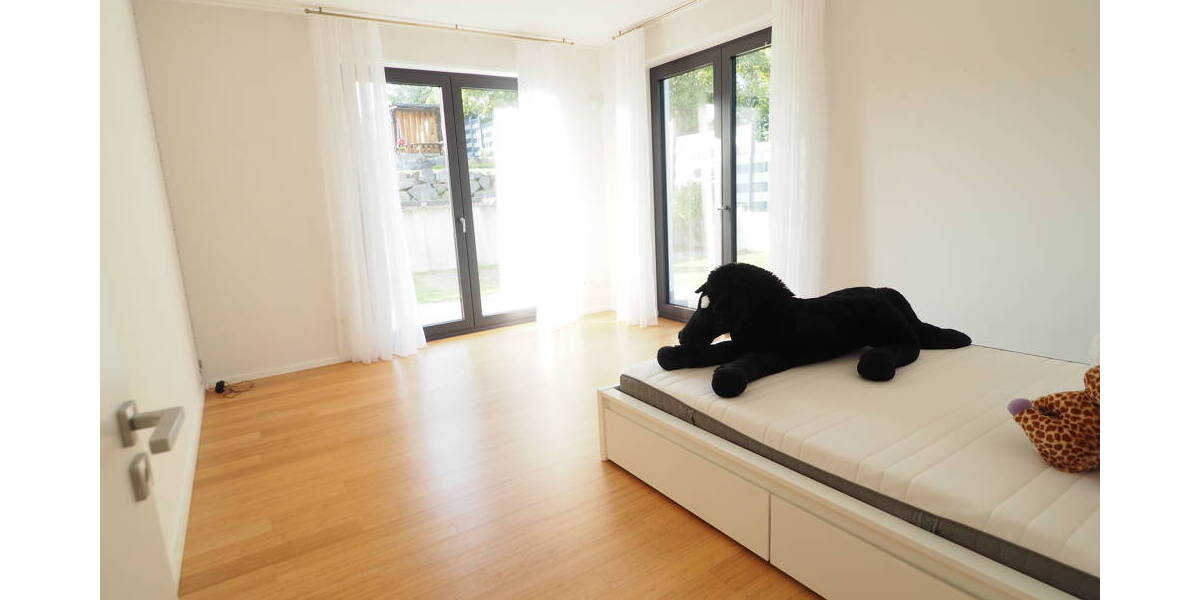 Einfamilienhaus Niederelbert - 5 Zimmer, 332 m&sup2;, 995.000&euro; | Angebot:25665813