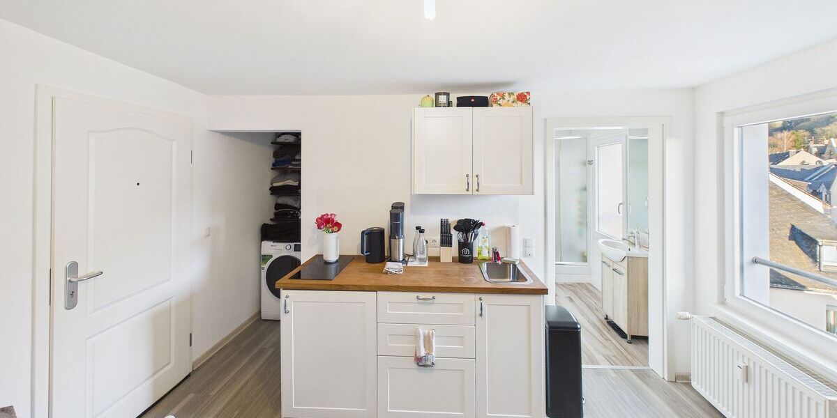 Rendite-Juwel am Fuße der Festung: Saniertes Eckhaus mit 7 Einheiten & Panoramablick - Mehrfamilienhaus, Wohnhaus Koblenz Arenberg-Immendorf | Angebot:25974645