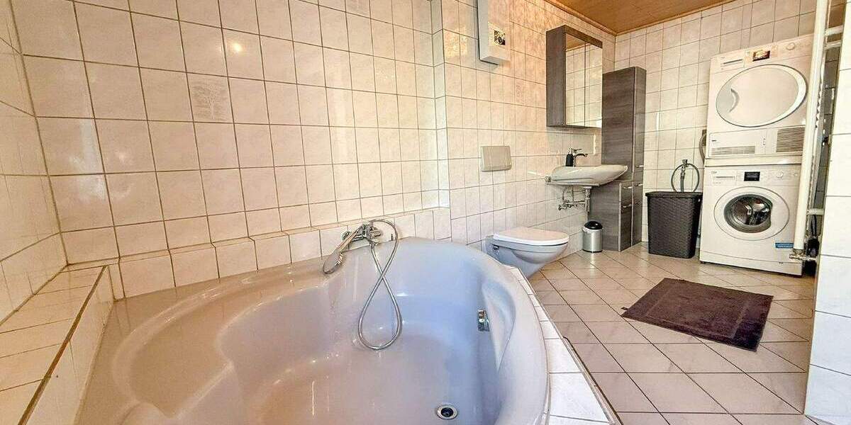 Einfamilienhaus Miesenheim Miesenheim - 5 Zimmer, 130 m&sup2;, 257.000&euro; | Angebot:25749395