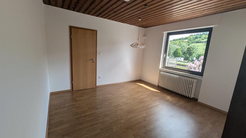 Erdgeschoßwohnung Kobern-Gondorf Gondorf - 3 Zimmer, 92 m&sup2;, 750&euro; | Angebot:26669812