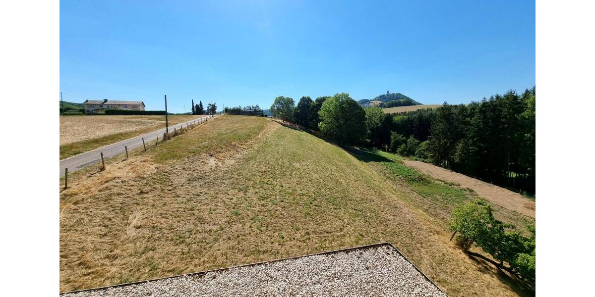 Dachgeschoßwohnung Niederzissen - 3 Zimmer, 76 m&sup2;, 700&euro; | Angebot:25639687