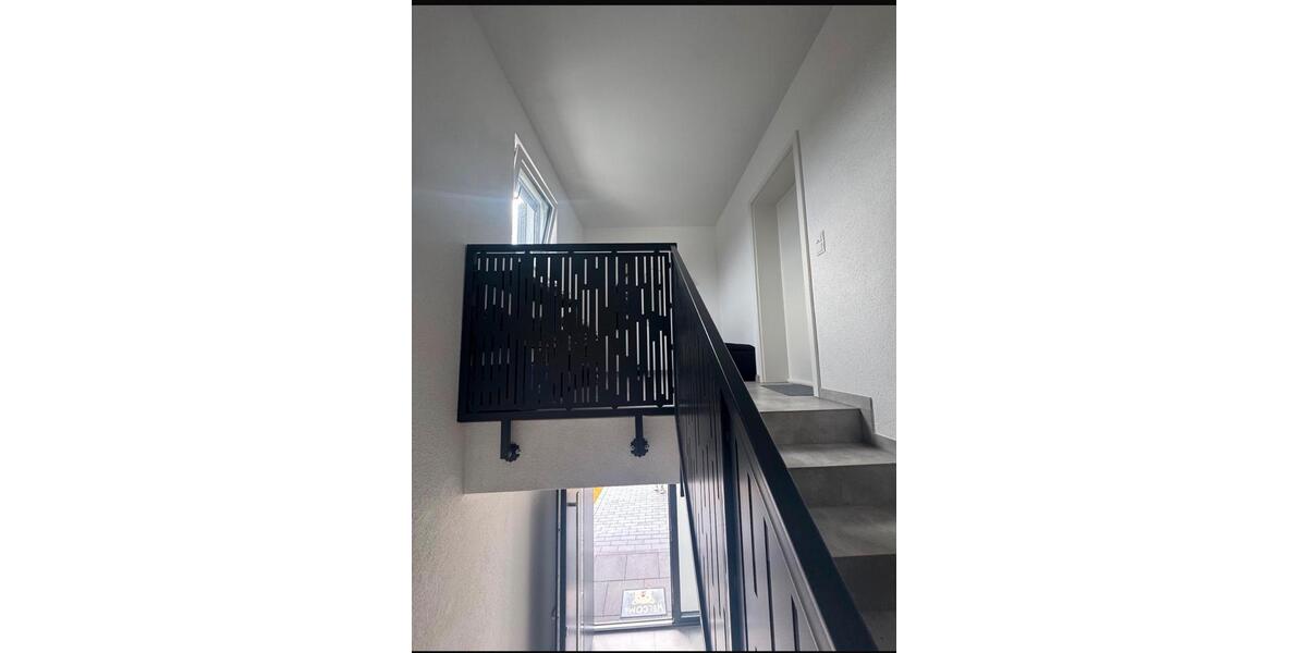 Dachgeschoßwohnung Schalkenbach - 4 Zimmer, 125 m&sup2;, 1.300&euro; | Angebot:26023341