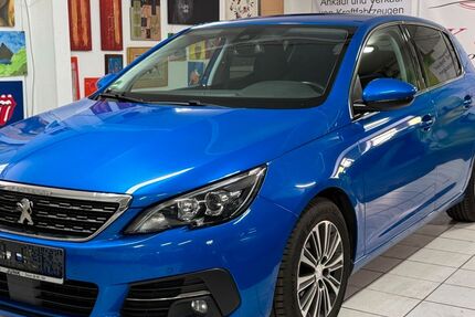 Peugeot 308 178.000 km 8.300 &euro; Mayen 56727