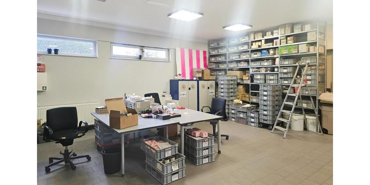 Gewerbeobjekt Straßenhaus - 3.850&euro; | Angebot:25866529