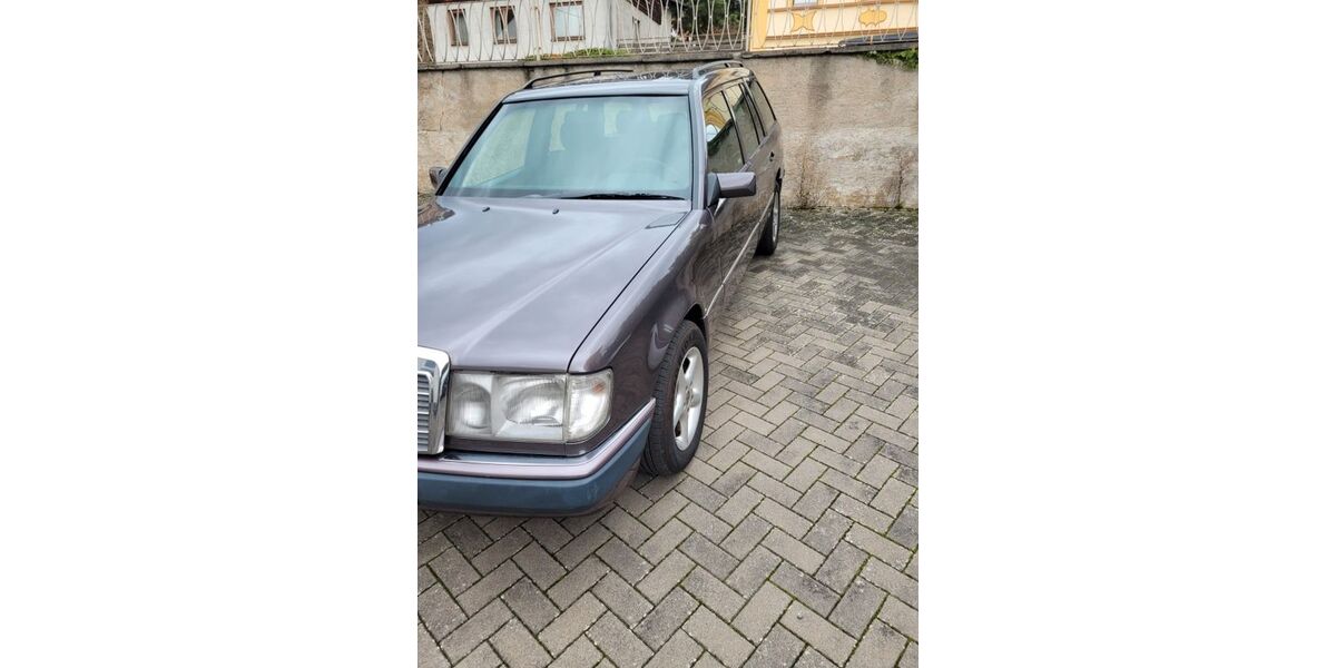 Mercedes-Benz E 230 138.000 km 12.500 &euro; Bendorf 56170