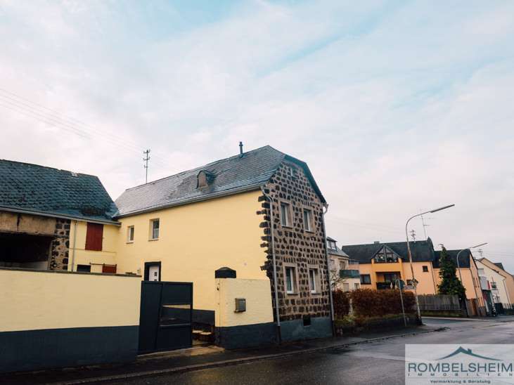 Einfamilienhaus Ochtendung - 2 Zimmer, 85 m&sup2;, 198.000&euro; | Angebot:25970400