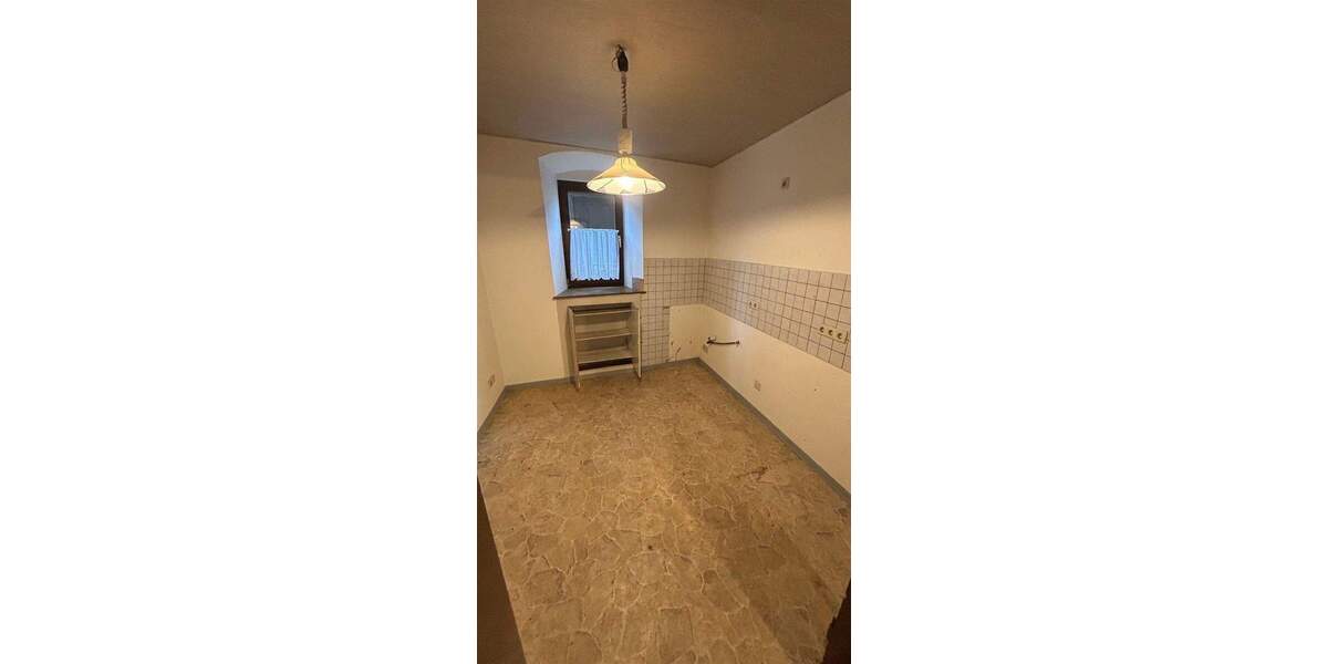 Einfamilienhaus Dausenau - 1 Zimmer, 179 m&sup2;, 175.000&euro; | Angebot:25678652