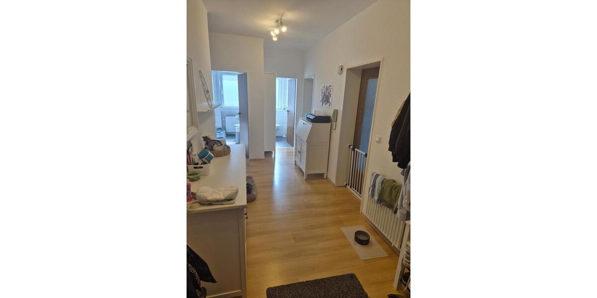 Hochparterre Unkel - 3 Zimmer, 94 m&sup2;, 850&euro; | Angebot:25999961