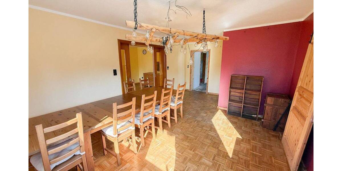 Mehrfamilienhaus, Wohnhaus Neustadt (Wied) Borscheid - 8 Zimmer, 200 m&sup2;, 295.000&euro; | Angebot:25970109